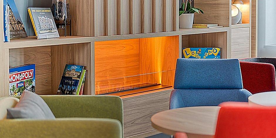 Holiday Inn Express Cambridge West - Cambourne By Ihg Exterior photo
